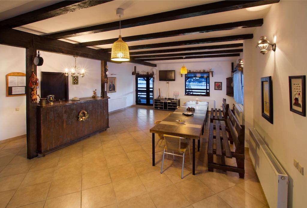 Casa Georgescu Hotel Rîşnov Kültér fotó